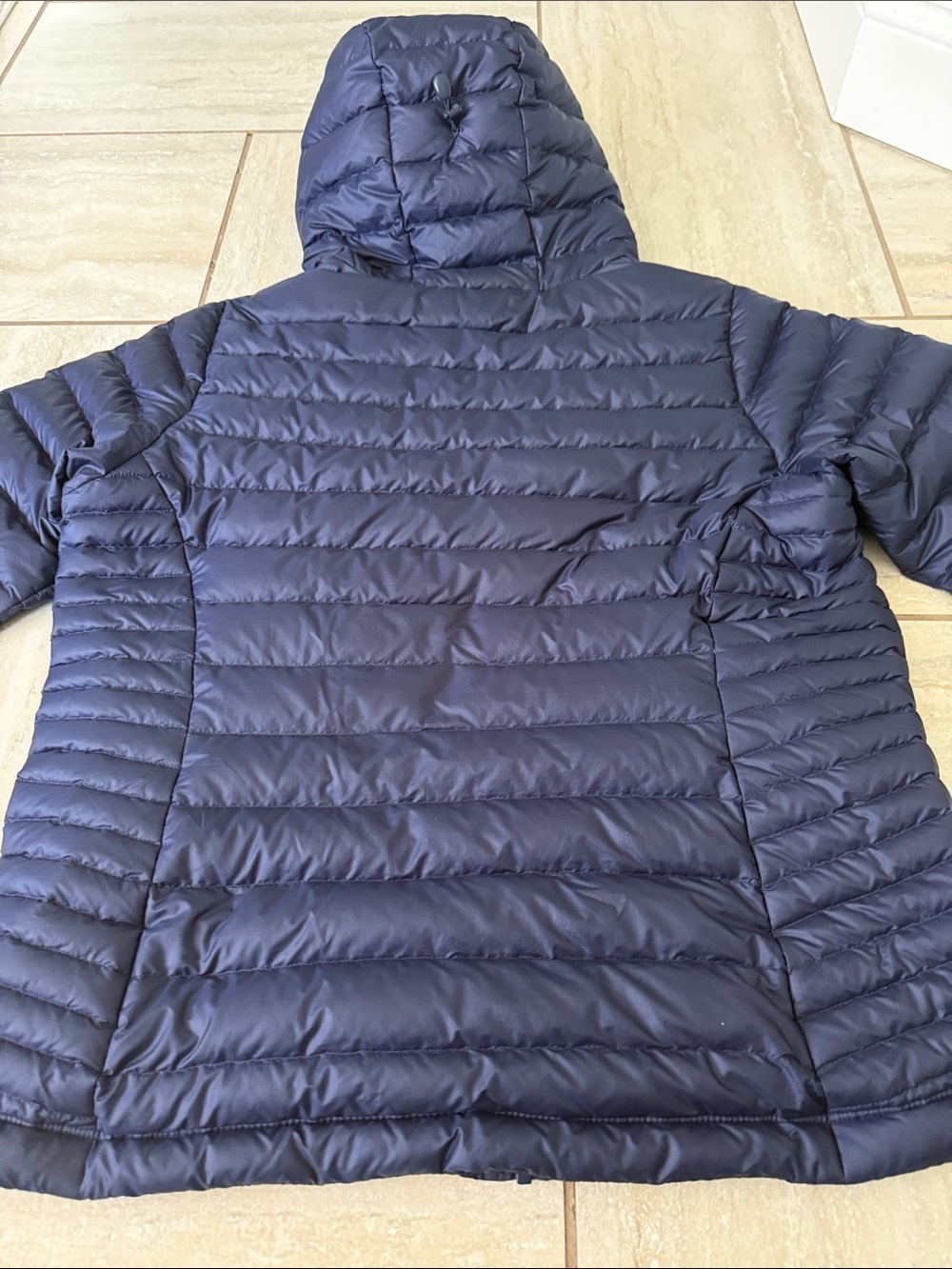 PATAGONIA Women’s Down Sweater Hoody, size XL - Picture 14 of 16
